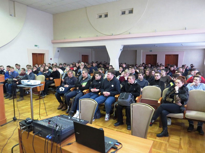 Поступай в ряды спасателей!