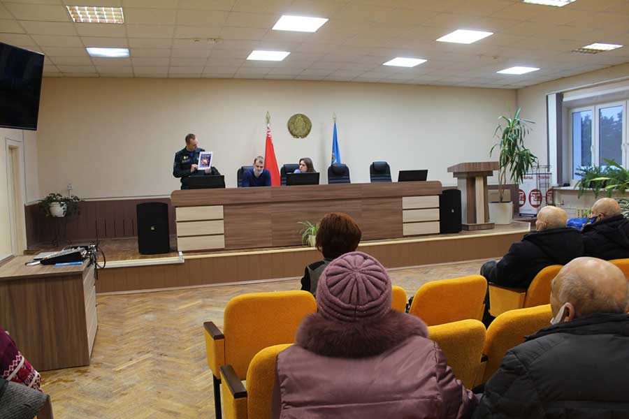 Безопасность- это замок, а человек - ключ к нему