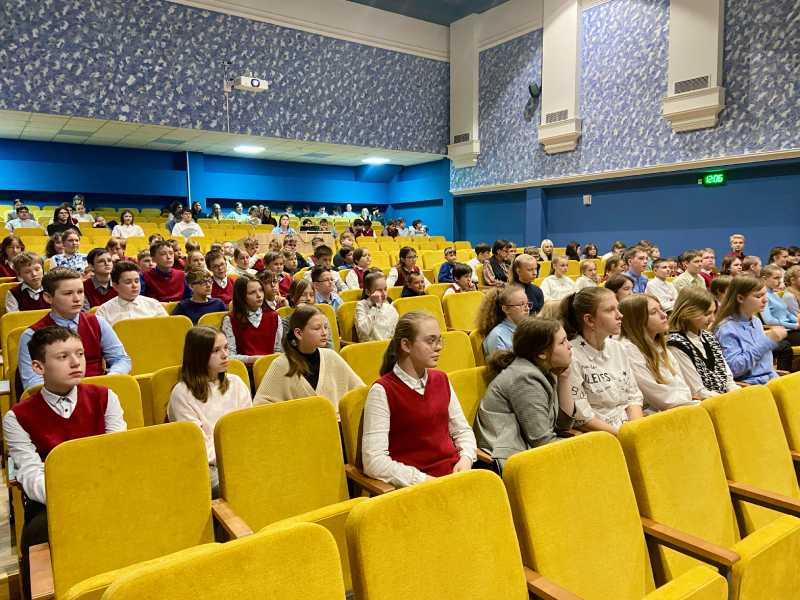 Начальник отдела ГАИ Заводского РУВД г. Минска посетил учащихся столичной гимназии 