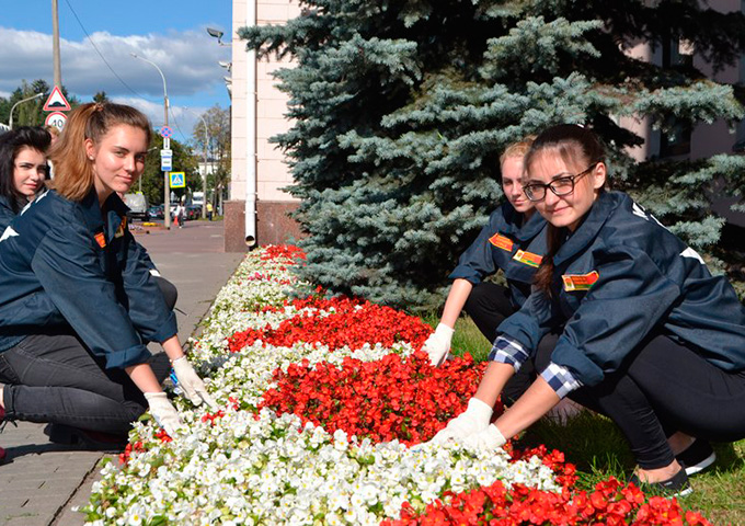 «Молодежь за чистоту городов и сёл»