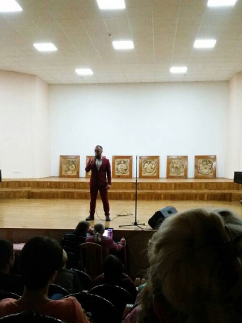 Впервые в Заводском районе состоялся праздник праздничных людей.