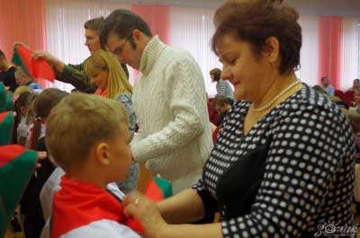 Поет Пионерия