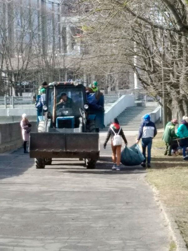 Порядок в сквере имени Марата Казея