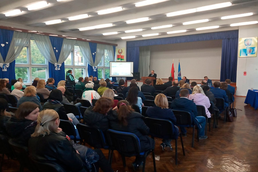 Встреча главы администрации с население по месту жительства.