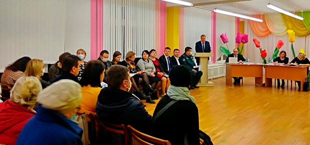 Встреча главы администрации с населением по месту жительства.