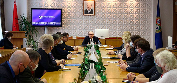 21 января 2021 года в Заводском район в рамках Единого дня информирования прошли встречи руководства администрации в трудовых коллективах: