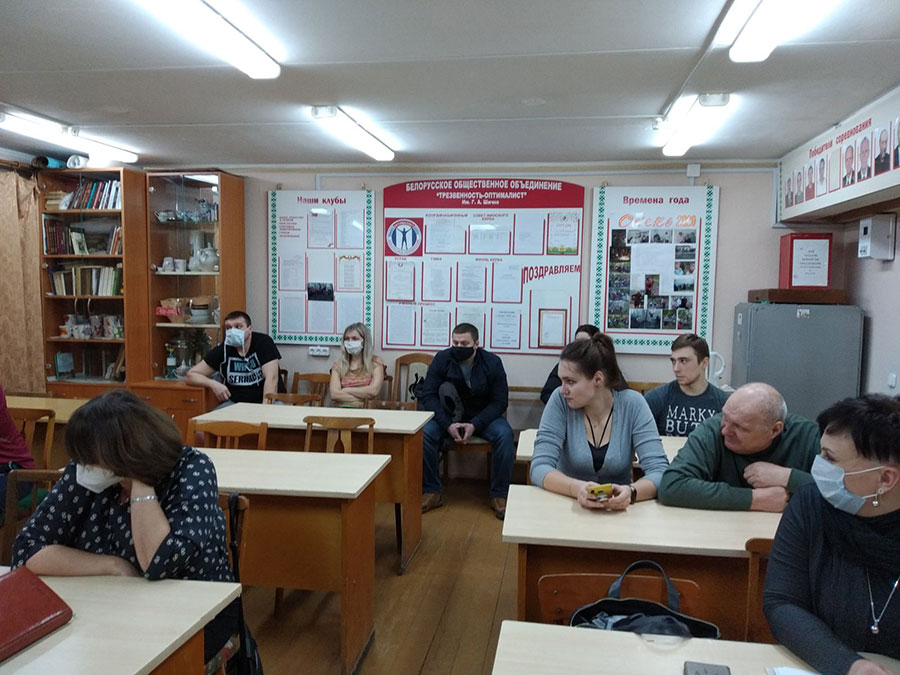 Встречи с населением по месту жительства.