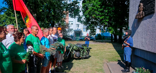 Кросс — лучшее лекарство! В Заводском районе состоялся пробег памяти Зиновия Колобанова.