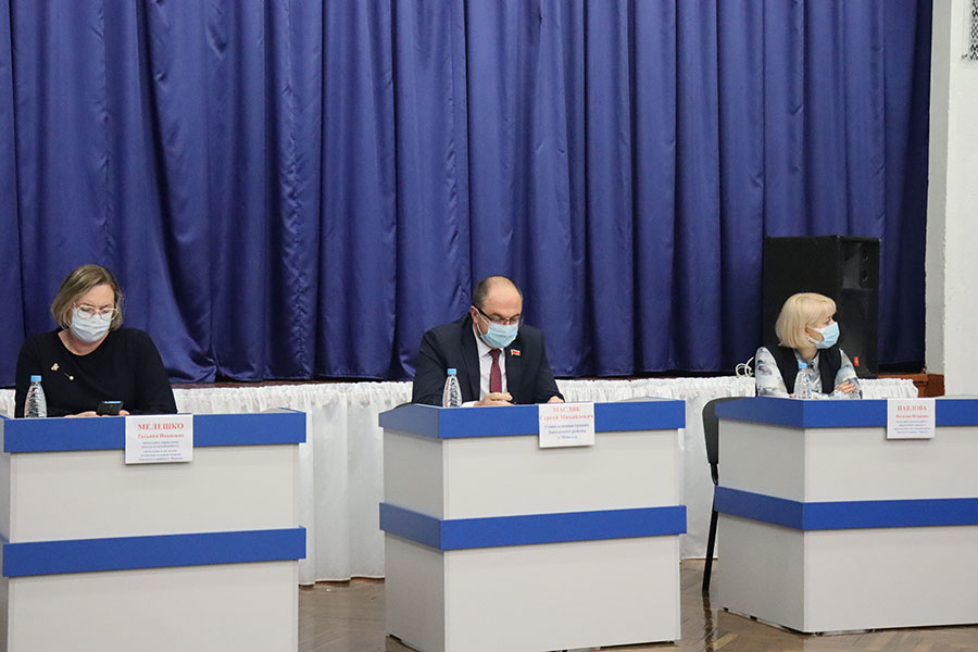 Встреча главы администрации с населением по месту жительства.