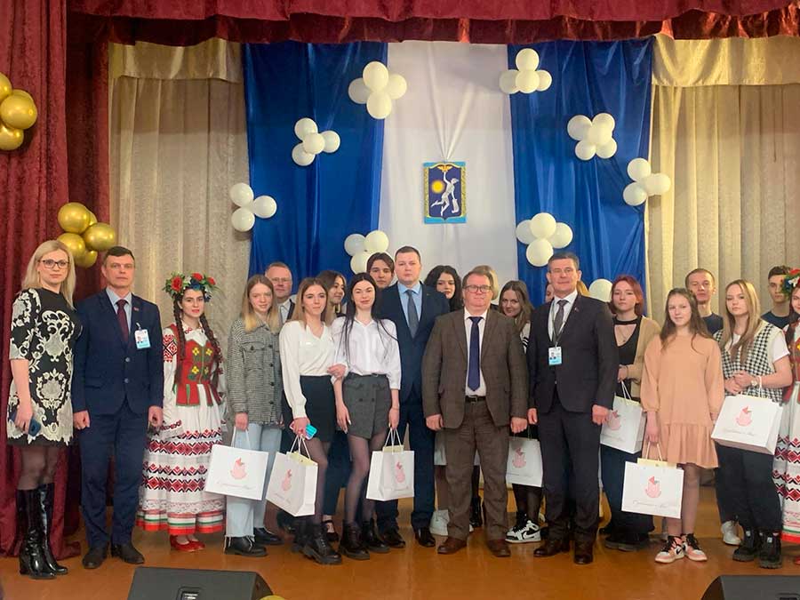Председатель правления Белкоопсоюза посетил университет потребительской кооперации в День Конституции