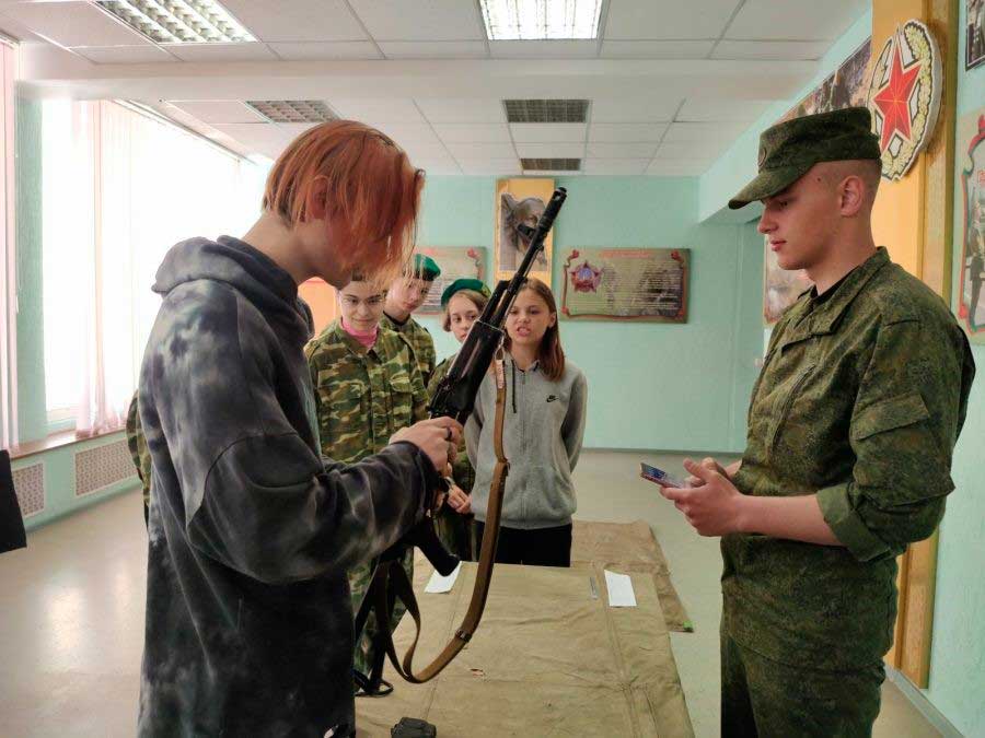 Лагеря дневного пребывания уже приняли более 3,5 тысяч школьников Заводского района.