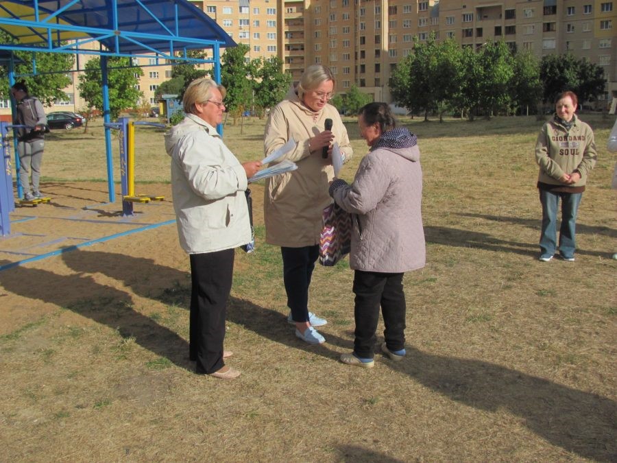 Площадку с антивандальными тренажерами открыли в Заводском районе