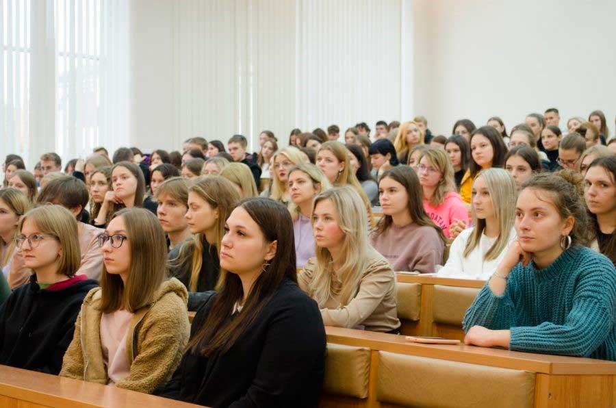 Диалоговая площадка, посвященная профилактике правонарушений в молодежной среде, прошла в Белорусском государственном экономическом университете.