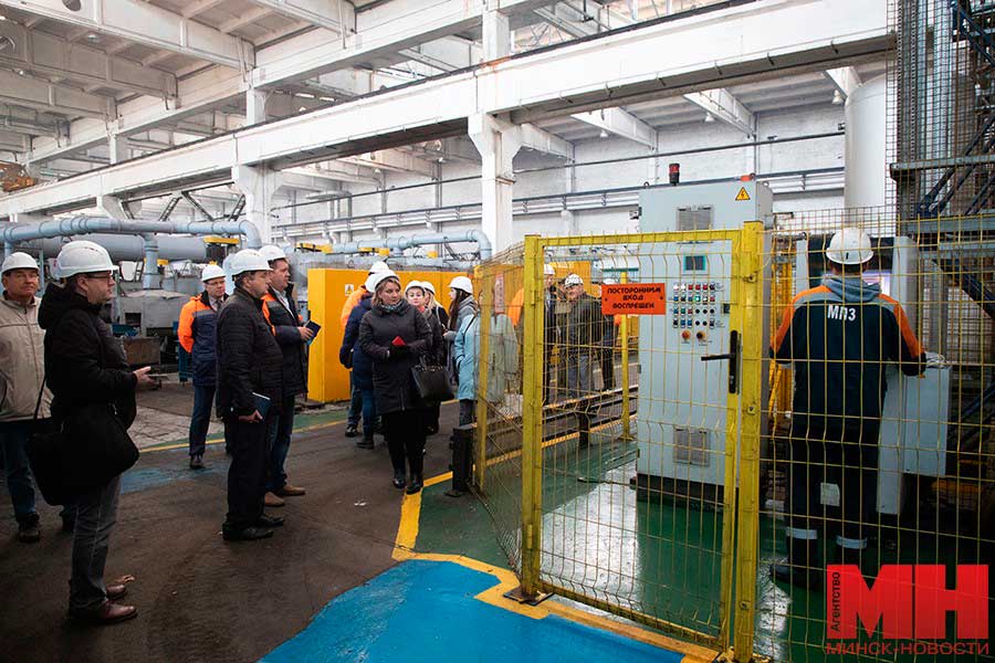 В ходе рейда по охране труда на Минском подшипниковом заводе грубых нарушений не выявили