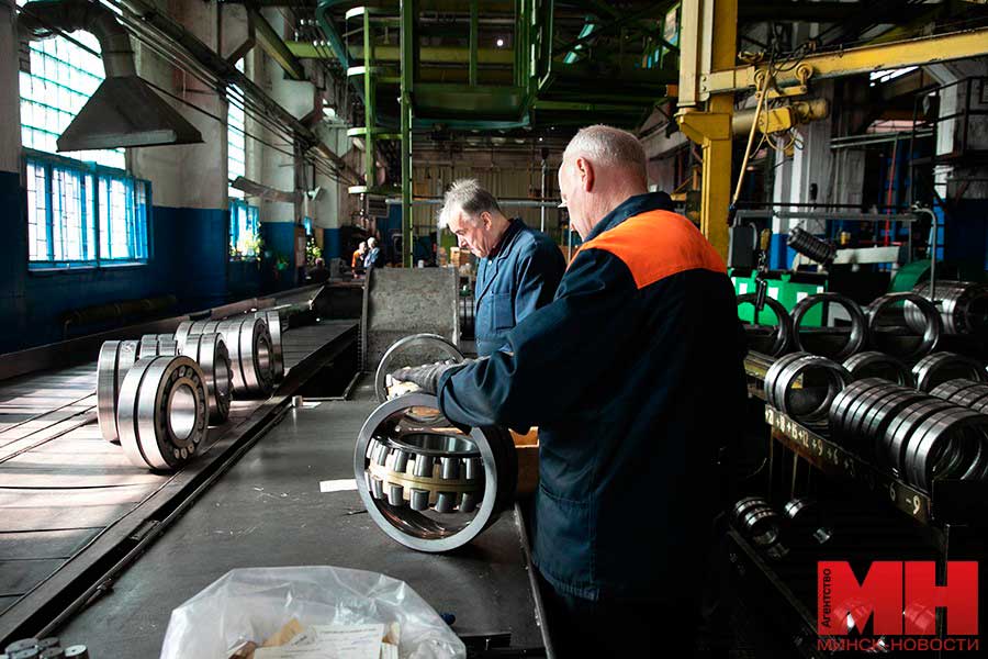 В ходе рейда по охране труда на Минском подшипниковом заводе грубых нарушений не выявили