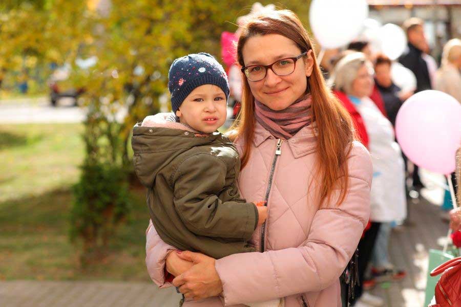 Бескорыстная любовь. В Минске состоялось праздничное мероприятие, посвященное Дню матери