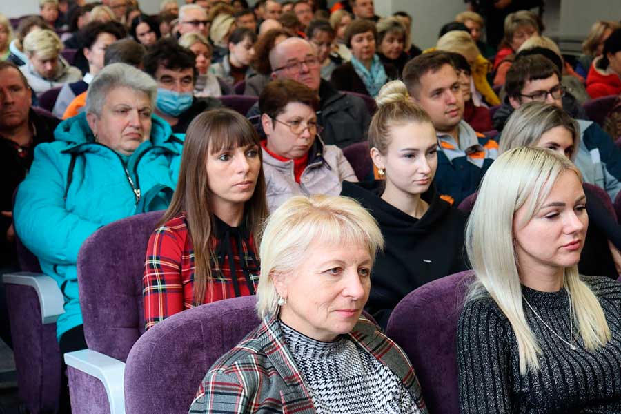 «Важно услышать мнение каждого». О чем говорят во время обсуждений изменения Избирательного кодекса Беларуси и ВНС?