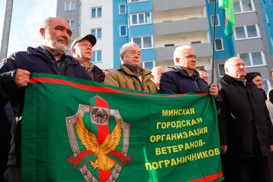 Мемориальная доска в честь Героя Советского Союза Е. И. Мирковского появилась в Минске