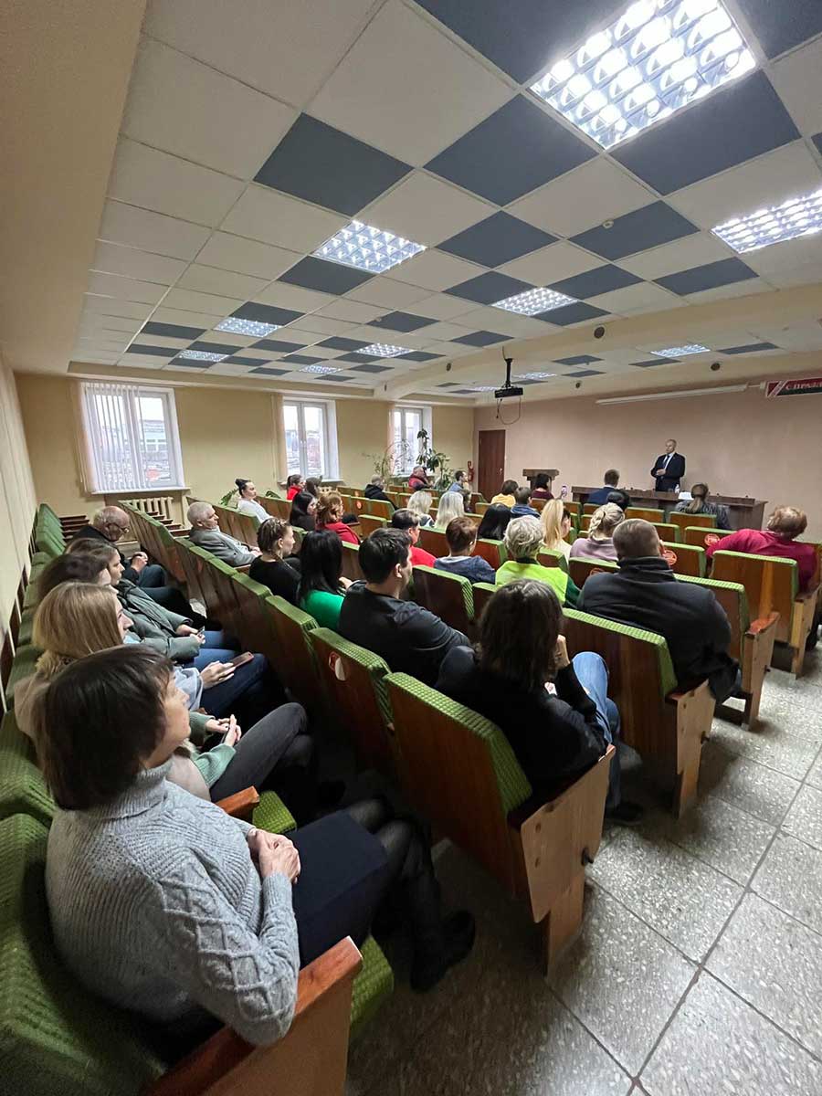 17 НОЯБРЯ  В ТРУДОВЫХ КОЛЛЕКТИВАХ РАЙОНА СОСТОЯЛСЯ ЕДИНЫЙ ДЕНЬ ИНФОРМИРОВАНИЯ.