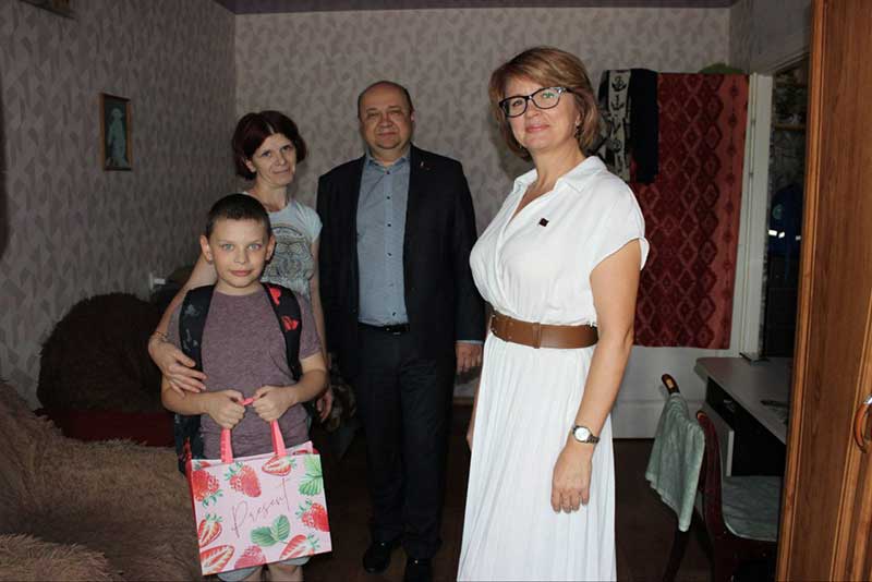 Соберём портфель в школу