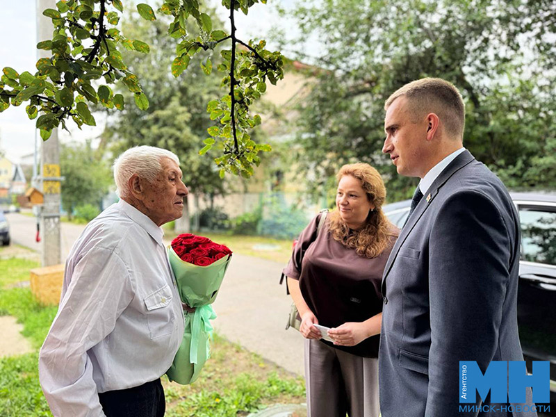 Мы обязаны сохранить священную память:…