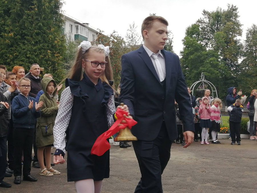 ЗДРАВСТВУЙ, ШКОЛА!