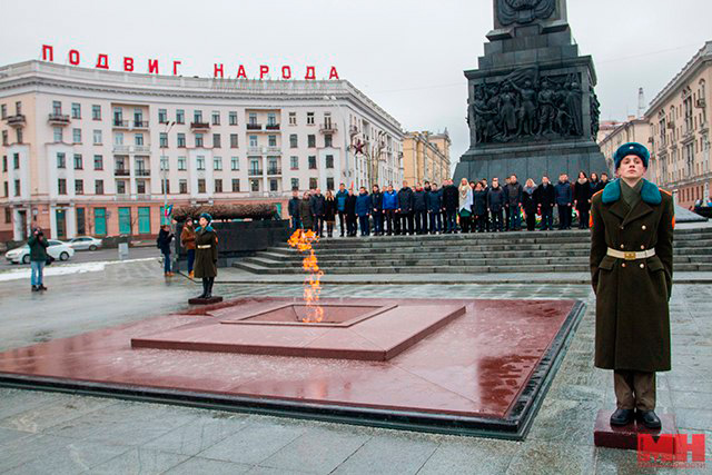 Всебелорусский слет студенческих отрядов «Молодость. Труд. Романтика» проходит в Минске 20 декабря, передает корреспондент агентства «Минск-Новости». 